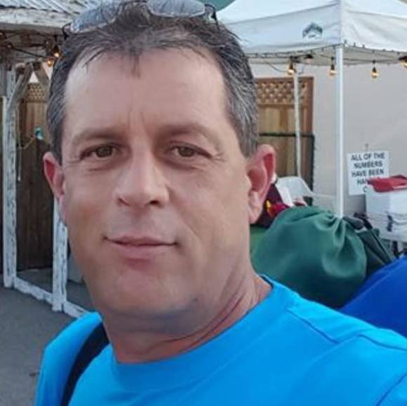 Meet your Posher, Chris - Picture 1 of 1